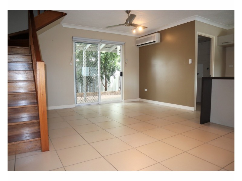 2/7 Alroy Street, Pimlico QLD 4812