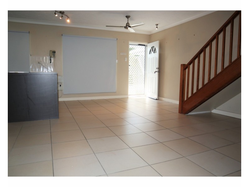 2/7 Alroy Street, Pimlico QLD 4812