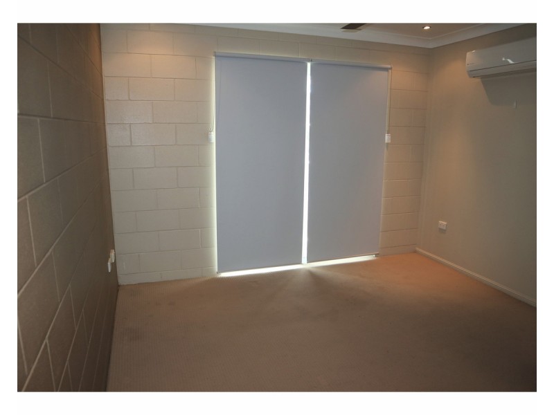 2/7 Alroy Street, Pimlico QLD 4812