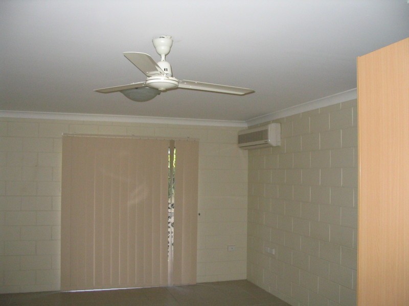 1/14 Regent Street, Hyde Park QLD 4812