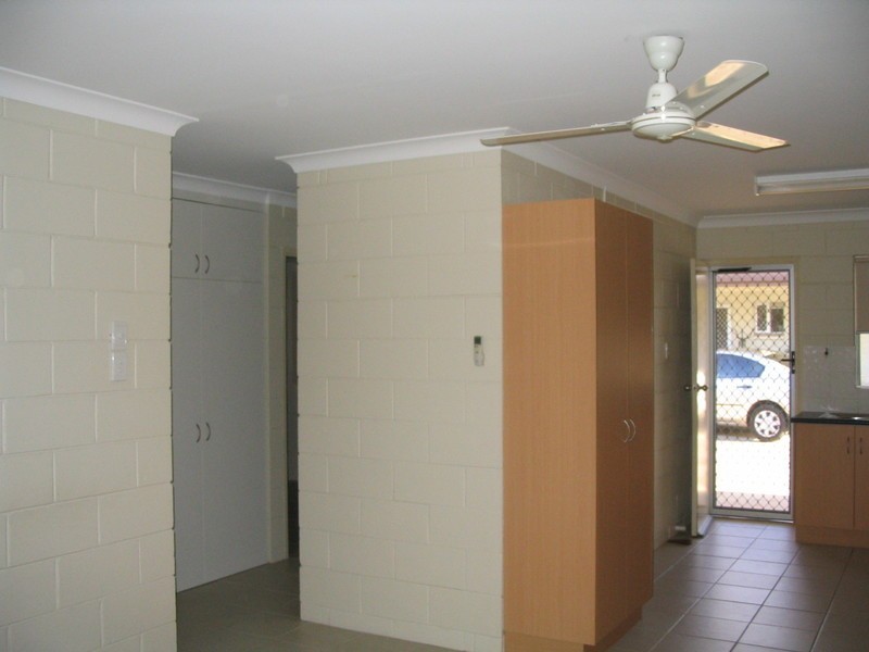 1/14 Regent Street, Hyde Park QLD 4812