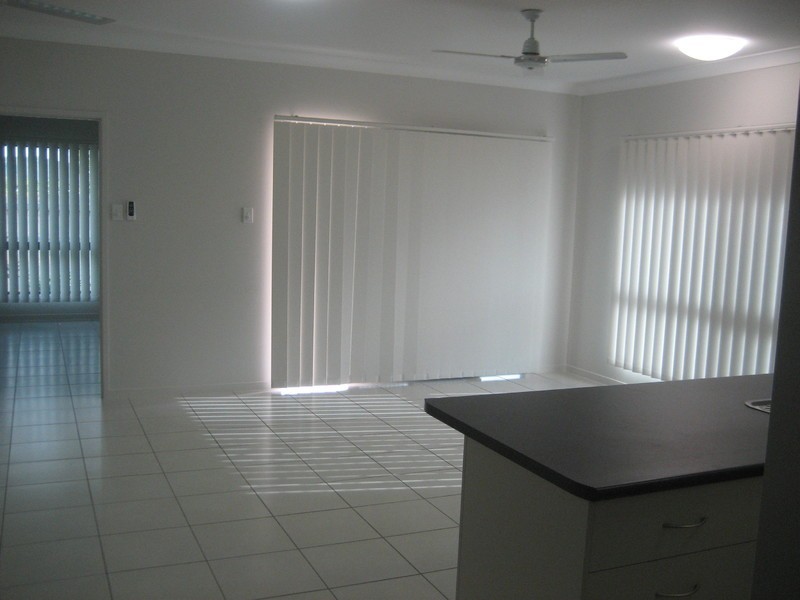 26 Stephanie Street, Rasmussen QLD 4815