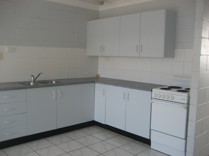 3/15 Rose Street, North Ward QLD 4810