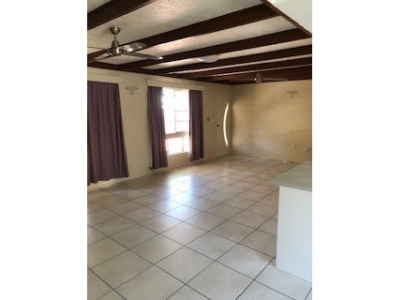 2/6 Elizabeth Street, Aitkenvale QLD 4814