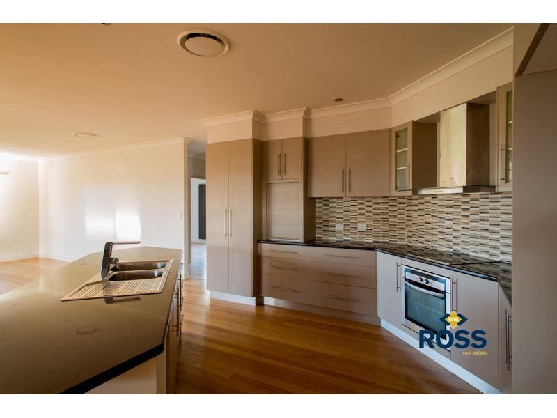 12 Stenhouse Court, Mount Low QLD 4818