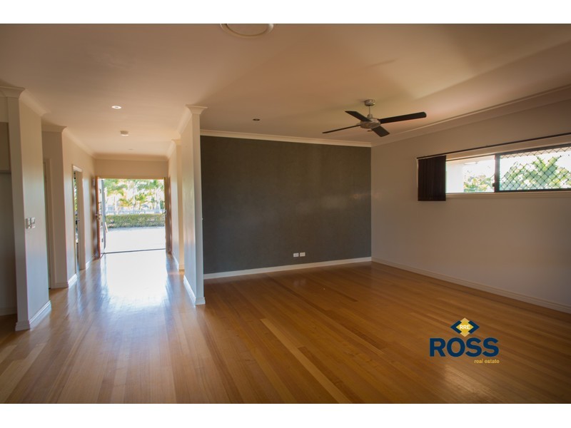 12 Stenhouse Court, Mount Low QLD 4818