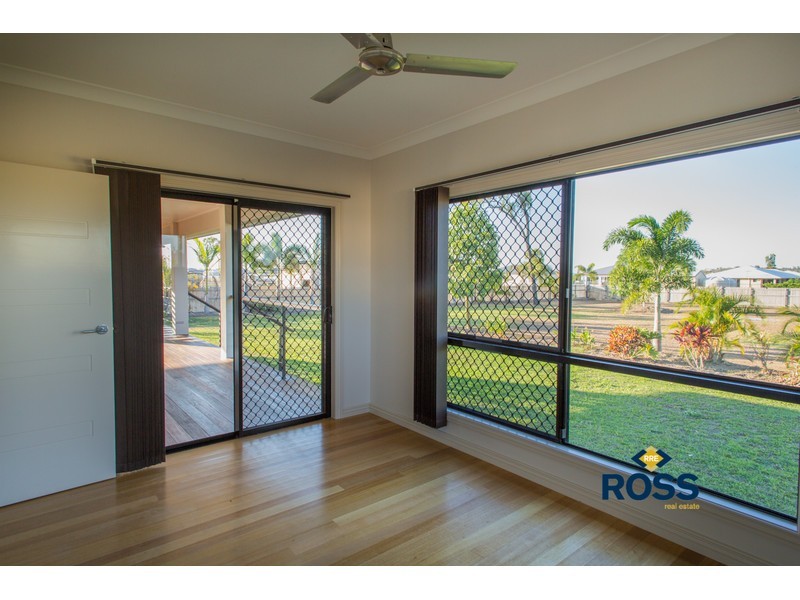 12 Stenhouse Court, Mount Low QLD 4818