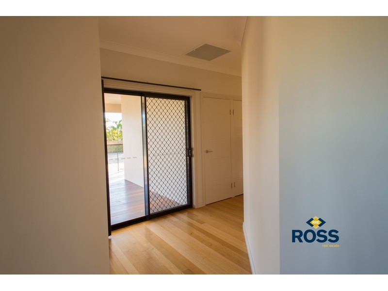 12 Stenhouse Court, Mount Low QLD 4818