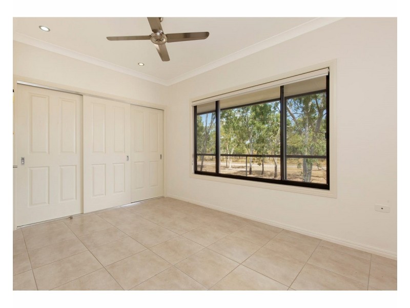 8 Maconachies Road, Majors Creek QLD 4816