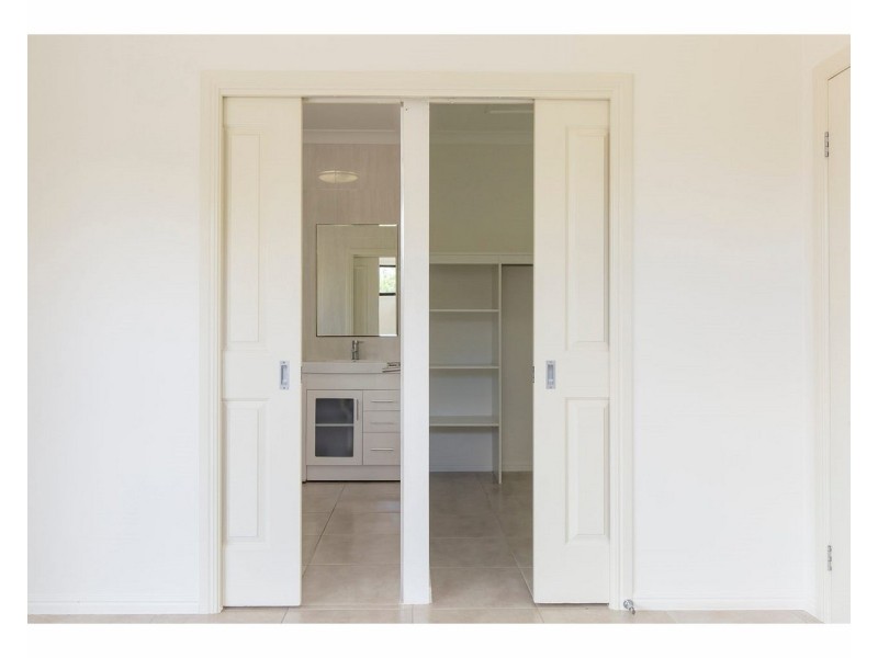 8 Maconachies Road, Majors Creek QLD 4816