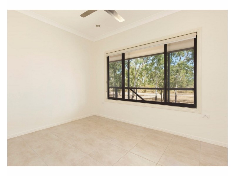 8 Maconachies Road, Majors Creek QLD 4816