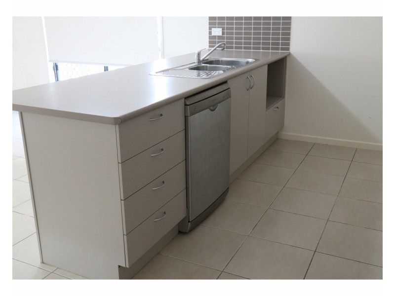 6 Benedore Street, Rasmussen QLD 4815