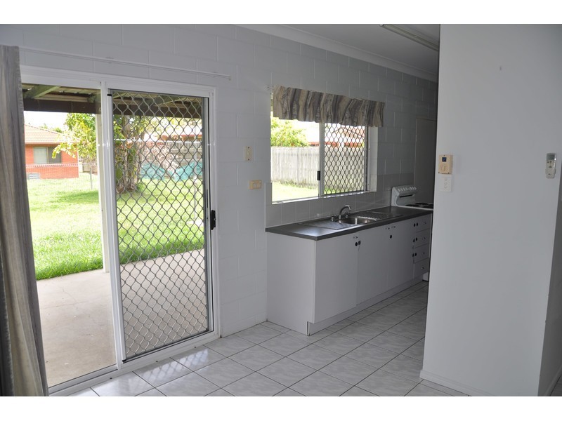 393 Charles Street, Kirwan QLD 4817