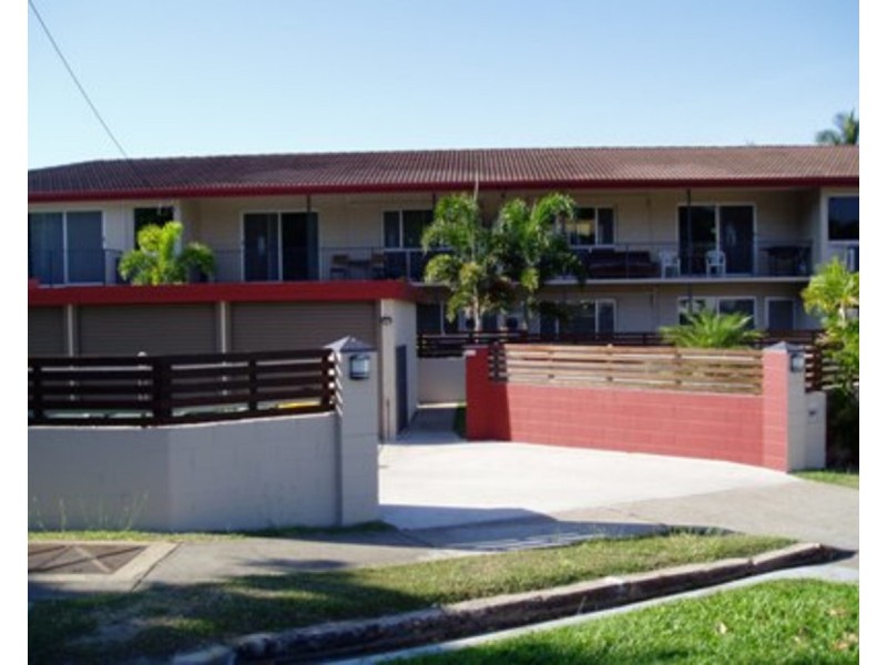 1/2 Howitt Street, North Ward QLD 4810