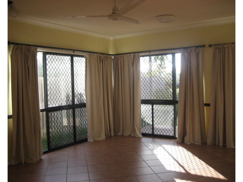 99 Phoenix Parade, Kirwan QLD 4817