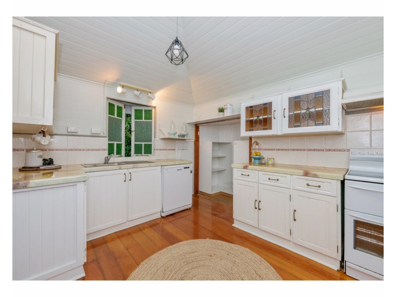 7 China Street, Mundingburra QLD 4812