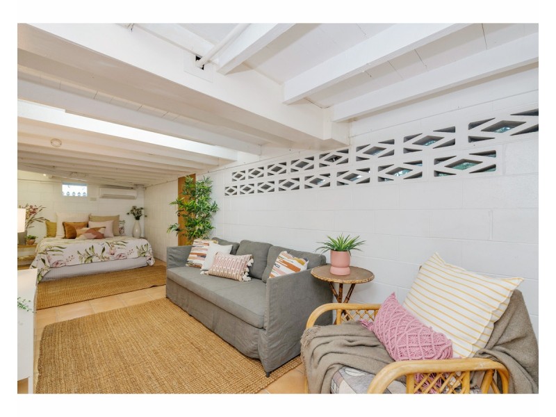 7 China Street, Mundingburra QLD 4812