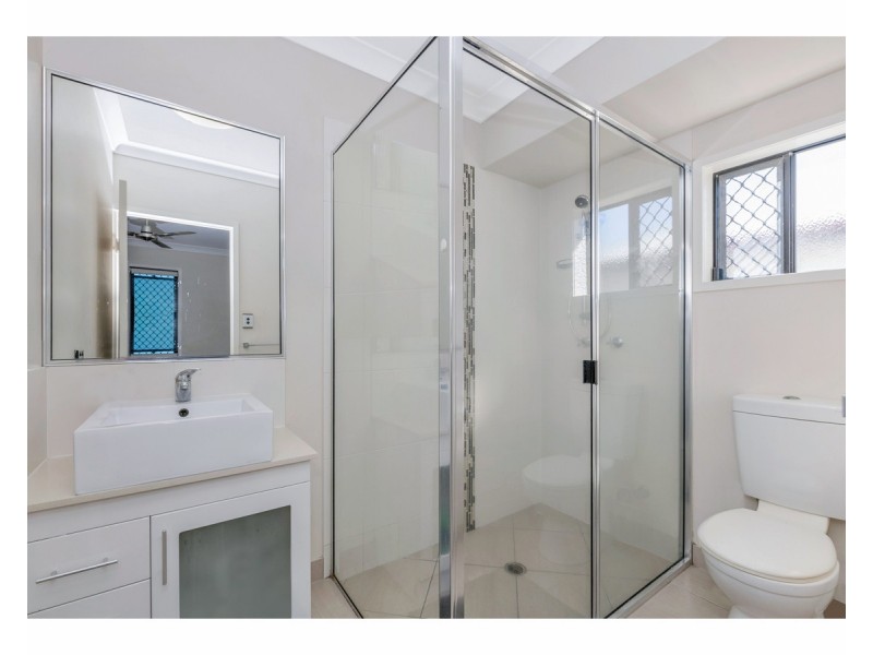 10 Burlingon Circuit, Mount Louisa QLD 4814