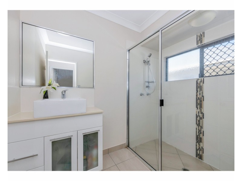 10 Burlingon Circuit, Mount Louisa QLD 4814