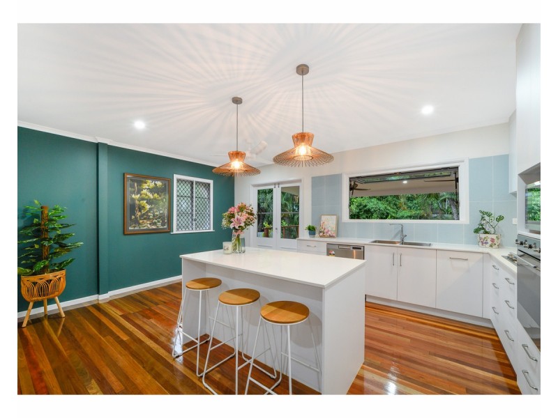 14 Margaret Street, West End QLD 4810