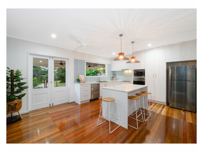 14 Margaret Street, West End QLD 4810