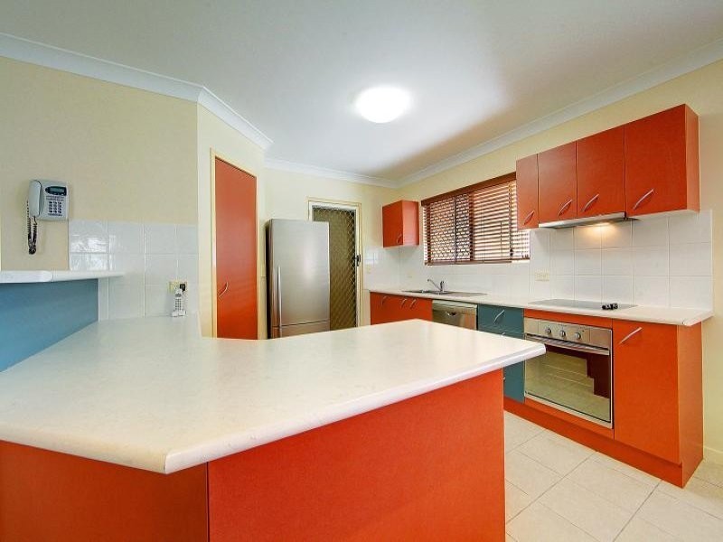 8 Fuji Court, Mount Louisa QLD 4814