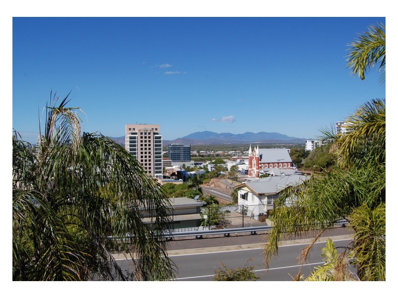 15/29-31 Victoria Street, North Ward QLD 4810