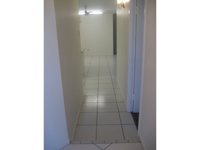 26 Tottenham Street, Kirwan QLD 4817