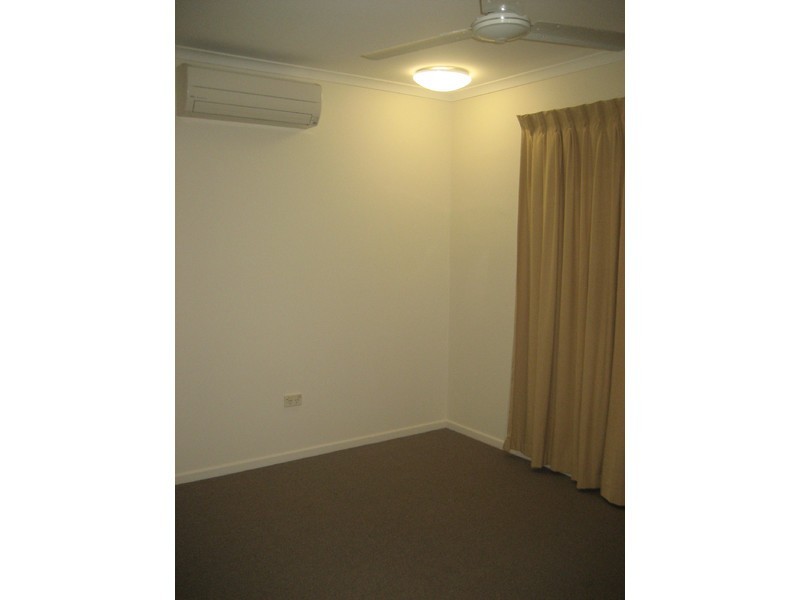 26 Tottenham Street, Kirwan QLD 4817