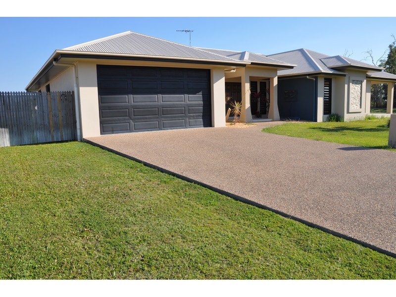 31 Sheerwater Parade, Douglas QLD 4814