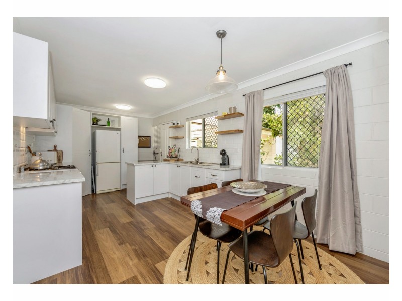 204 Upper Miles Avenue, Kelso QLD 4815