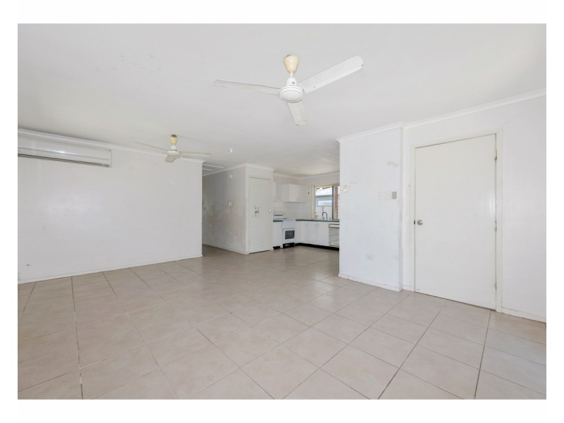 317 Pinnacle Drive, Rasmussen QLD 4815