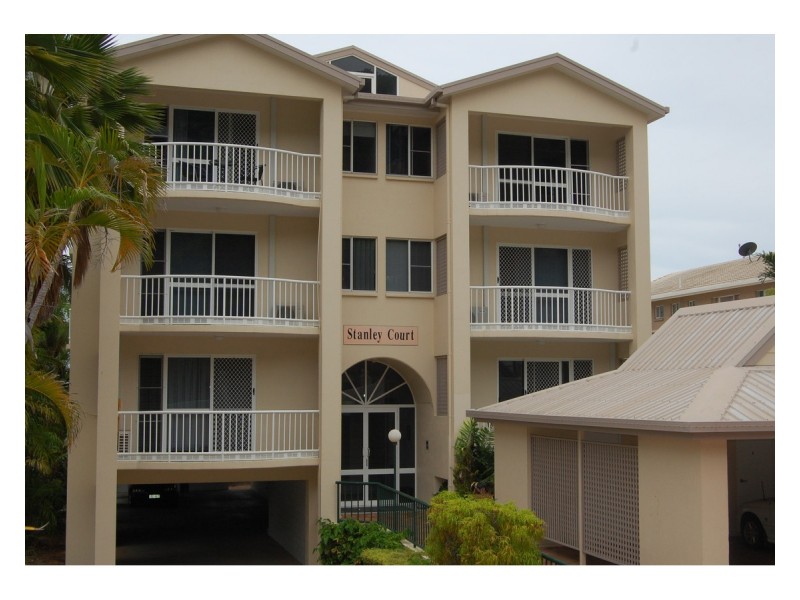 2/377 Stanley Street West, North Ward QLD 4810