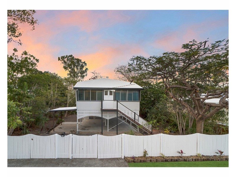 17 Urquhart Street, Currajong QLD 4812