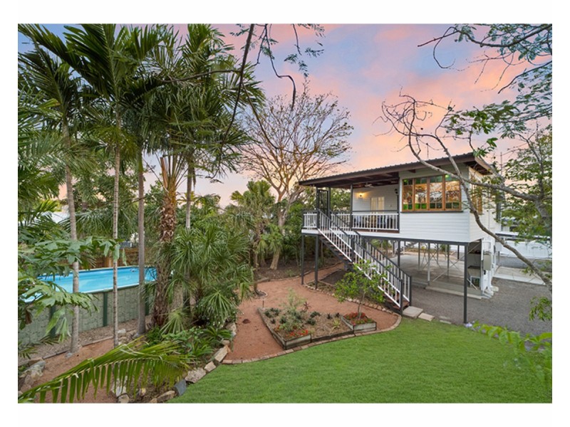 17 Urquhart Street, Currajong QLD 4812