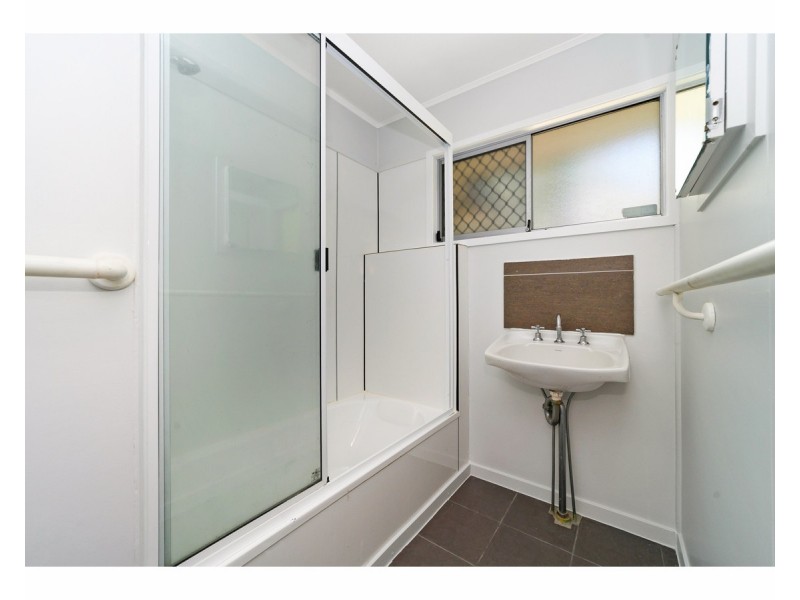 12 Kittyhawk Crescent, Kirwan QLD 4817