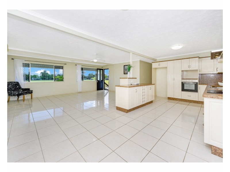 101 Hammett Street, Currajong QLD 4812