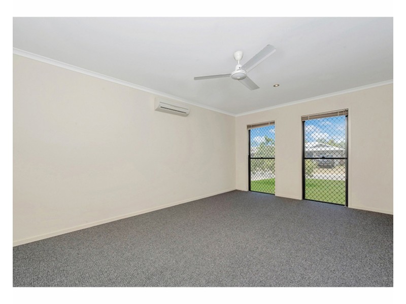 15 Puffer Court, Mount Louisa QLD 4814