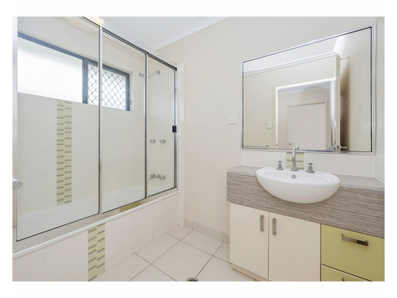 15 Puffer Court, Mount Louisa QLD 4814