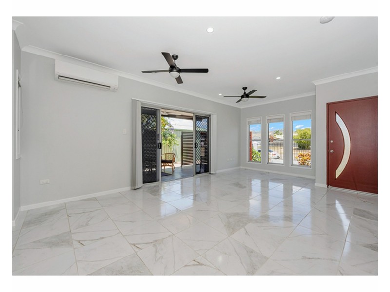 419 Charles Street, Kirwan QLD 4817