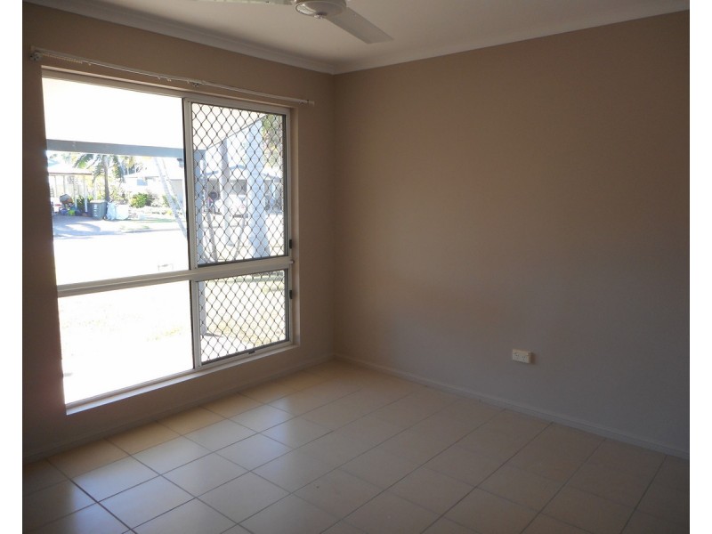 42 Warland Street, Kirwan QLD 4817