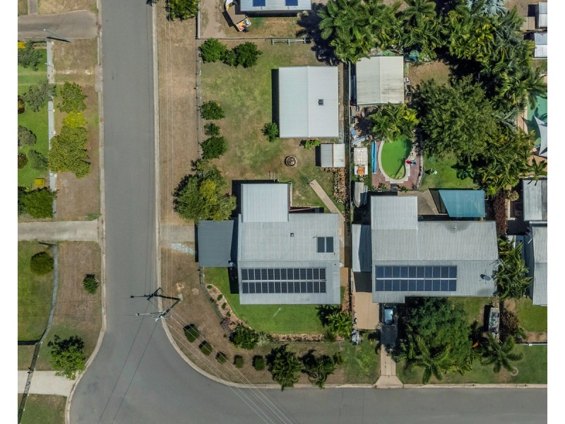 8 Sharon Crescent, Kelso QLD 4815