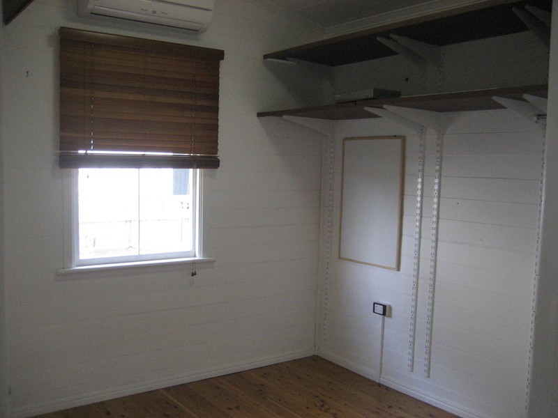 23 Humphrey St, West End QLD 4810