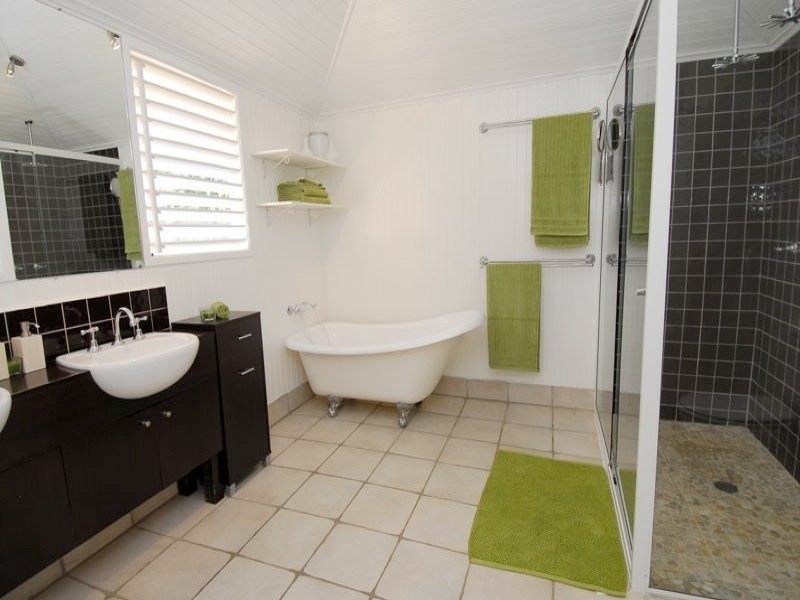 23 Humphrey St, West End QLD 4810