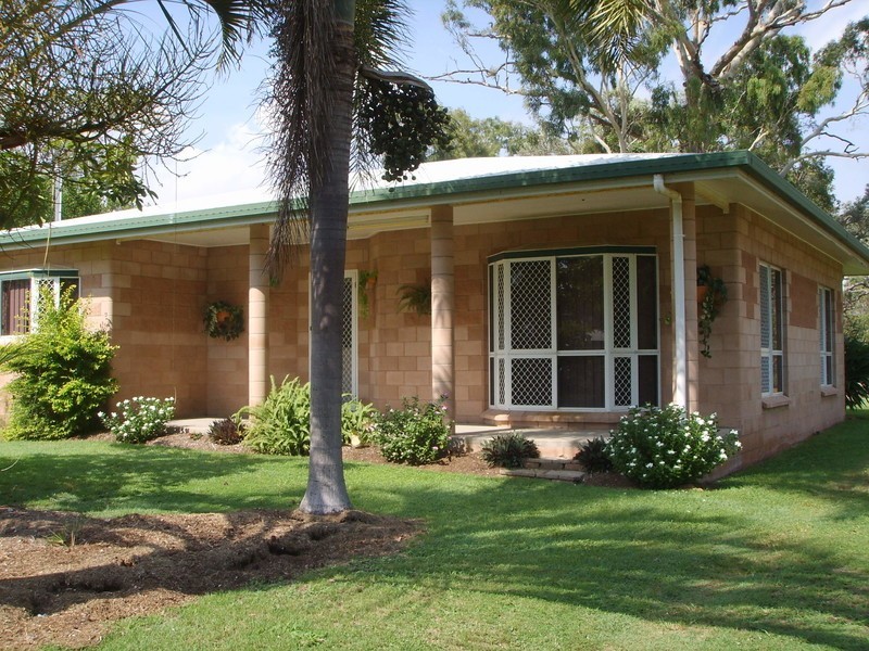 38 Whiting Court, Cungulla QLD 4816