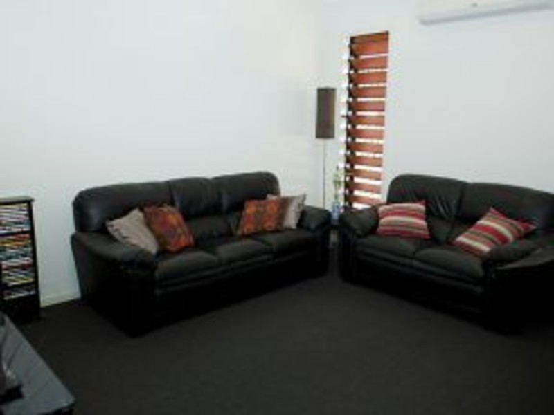 13 Shark Court, Mount Louisa QLD 4814