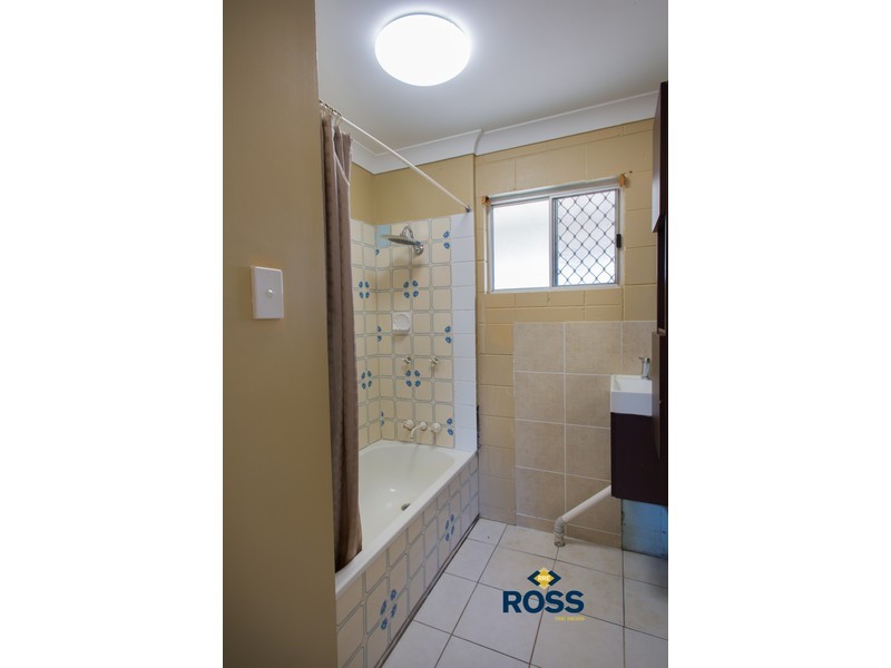 32 Catherine Crescent, Kelso QLD 4815