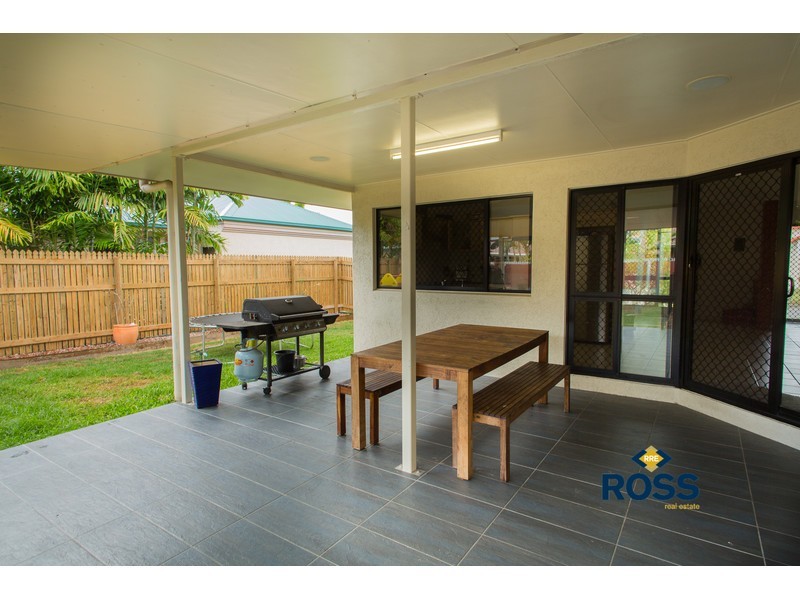 8 Sullivan Place, Kirwan QLD 4817