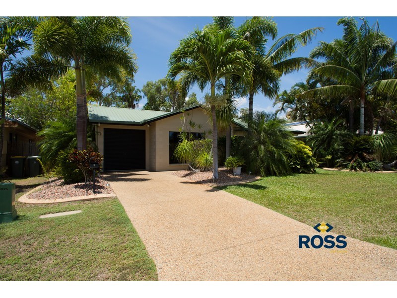 3 Pacific Avenue, Bushland Beach QLD 4818