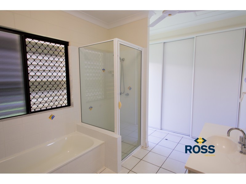 3 Pacific Avenue, Bushland Beach QLD 4818